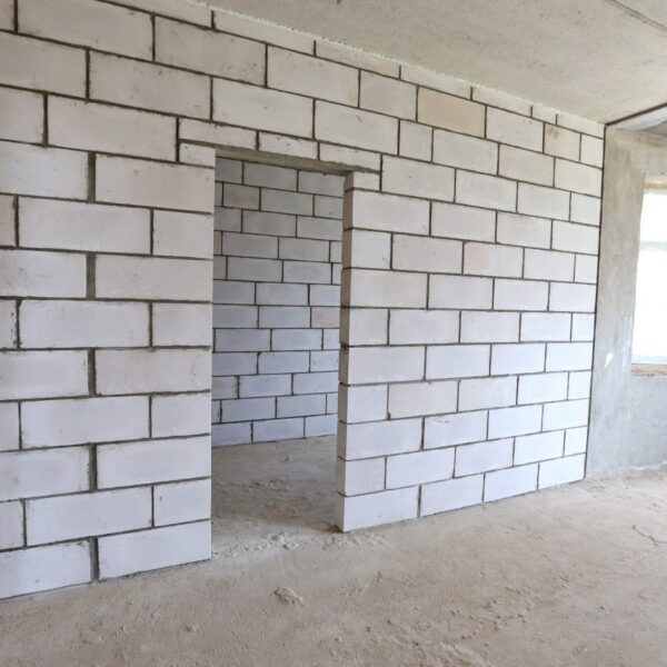 როგორ ჩამოვკიდოთ ავეჯი აირბლოკით (გაზობლოკით) ამოშებენულ კედელზე?